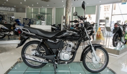 Suzuki tung thêm mẫu xe côn tay phong cách cổ điển, giá rẻ vào Việt Nam